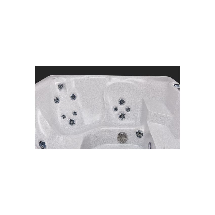 PRE-LOVED BEACHCOMBER 340 LEEP