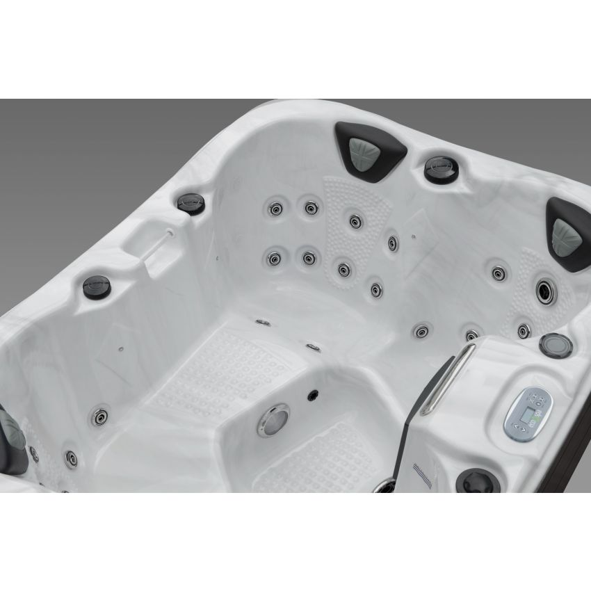 Grayling™ 3-4 Person Hot Tub