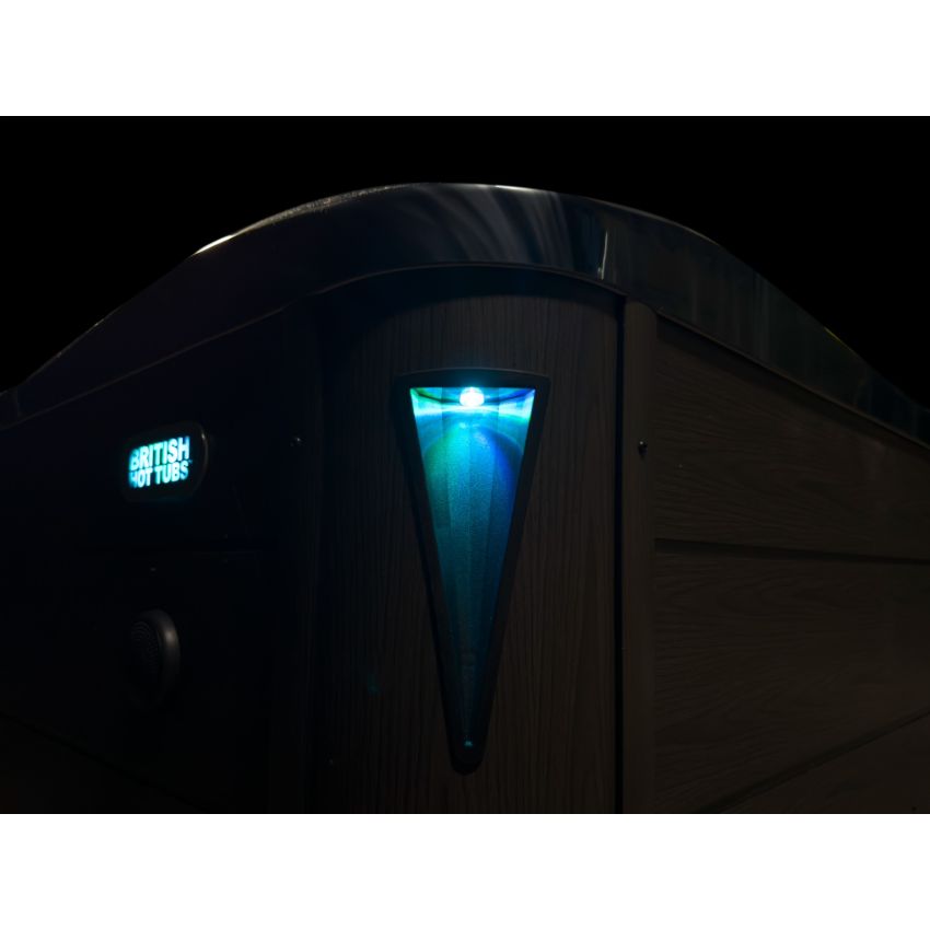 Admiral™ 5 Person Hot Tub