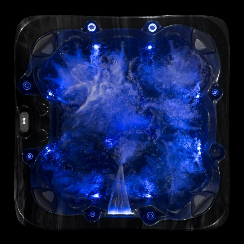 Monarch™ 7 Person Hot Tub