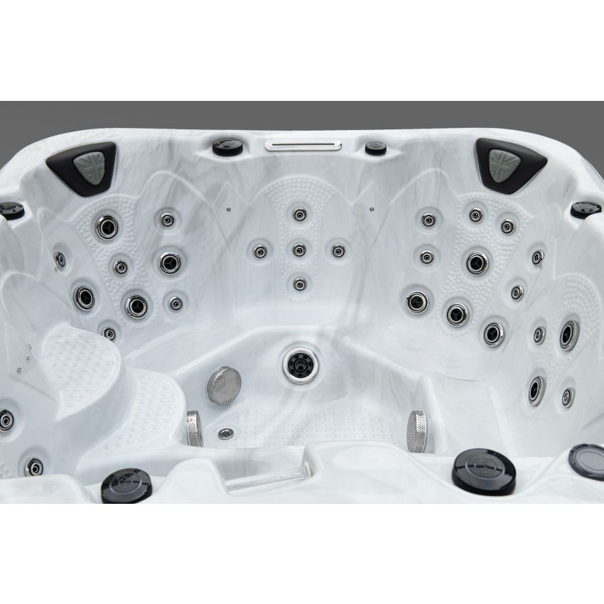 Admiral™ 5 Person Hot Tub