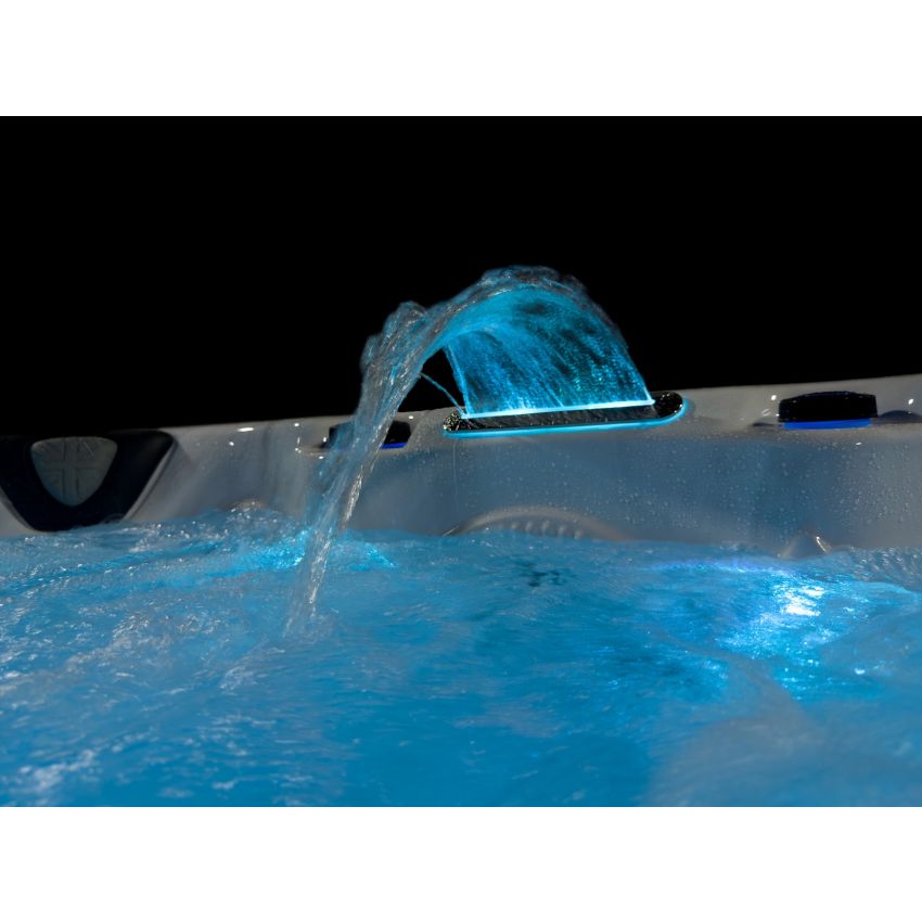 Admiral™ 5 Person Hot Tub