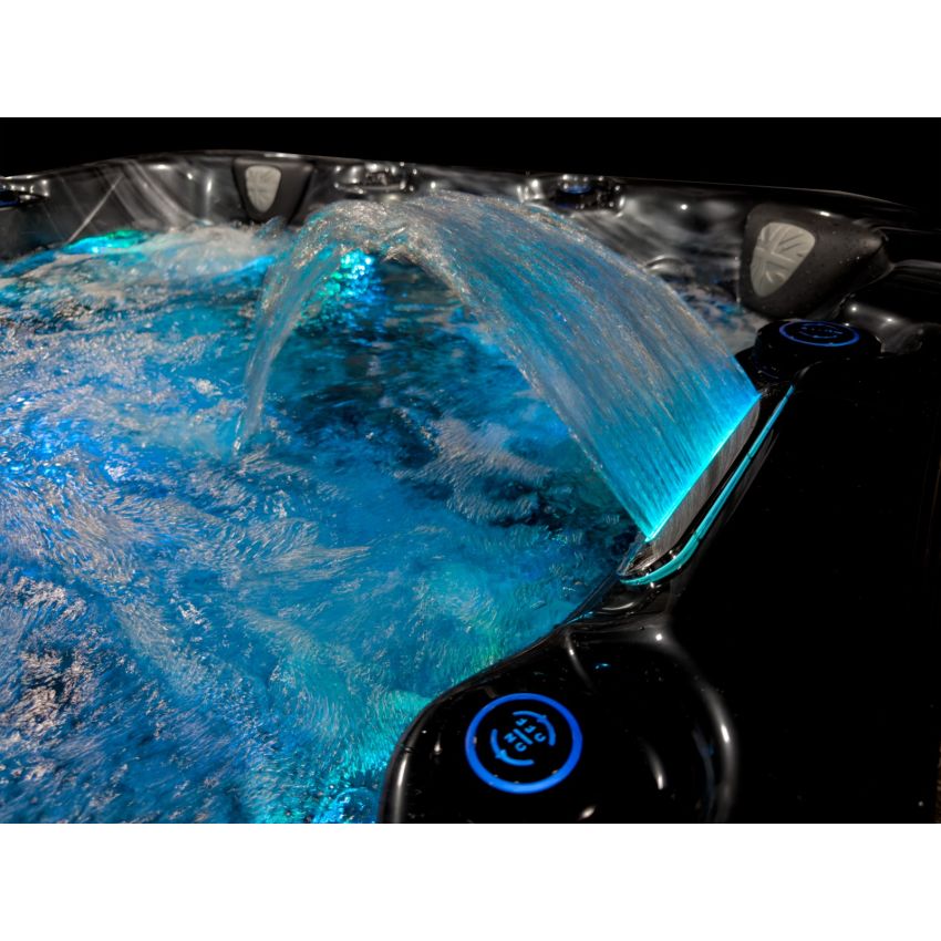 Admiral™ 5 Person Hot Tub