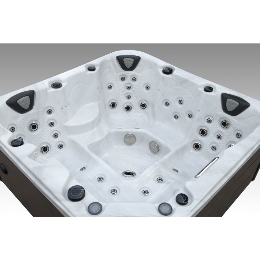 Viceroy™ 4 Person Hot Tub