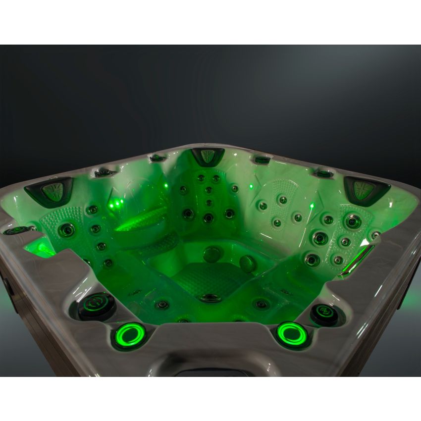 Viceroy™ 4 Person Hot Tub