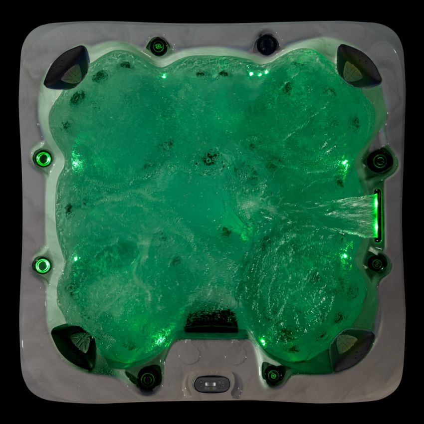 Monarch™ 7 Person Hot Tub