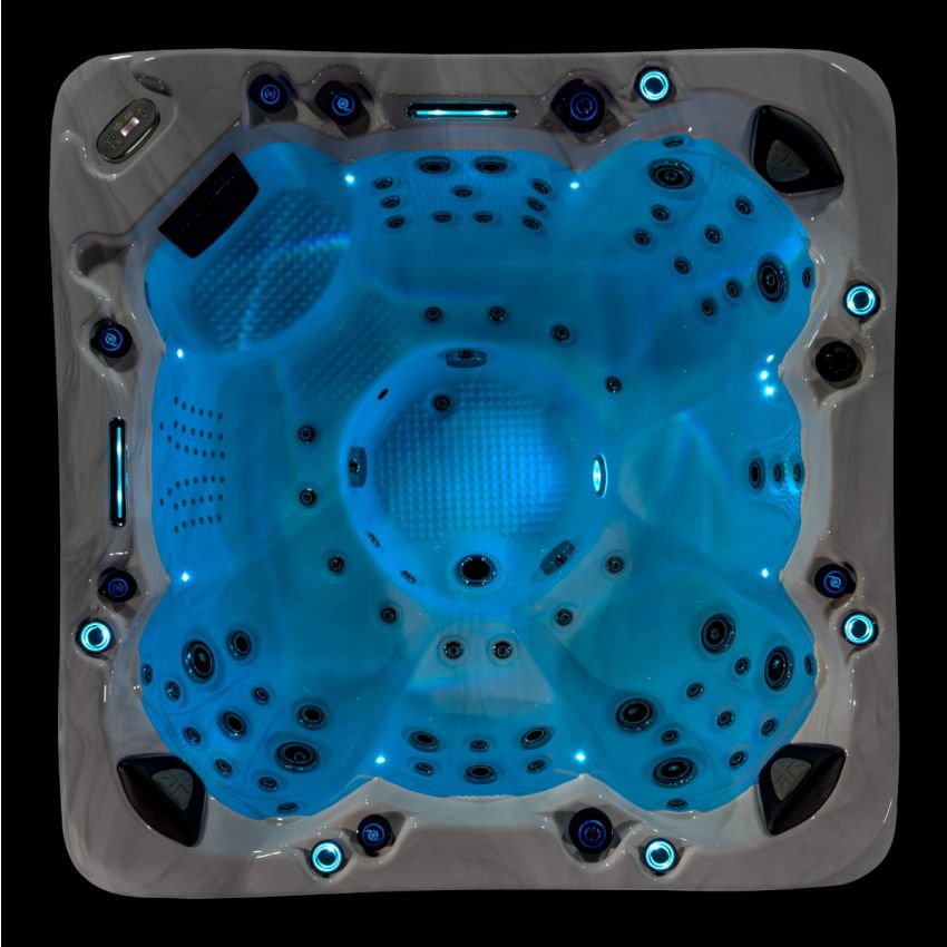 Commodore™ 7 Person Hot Tub