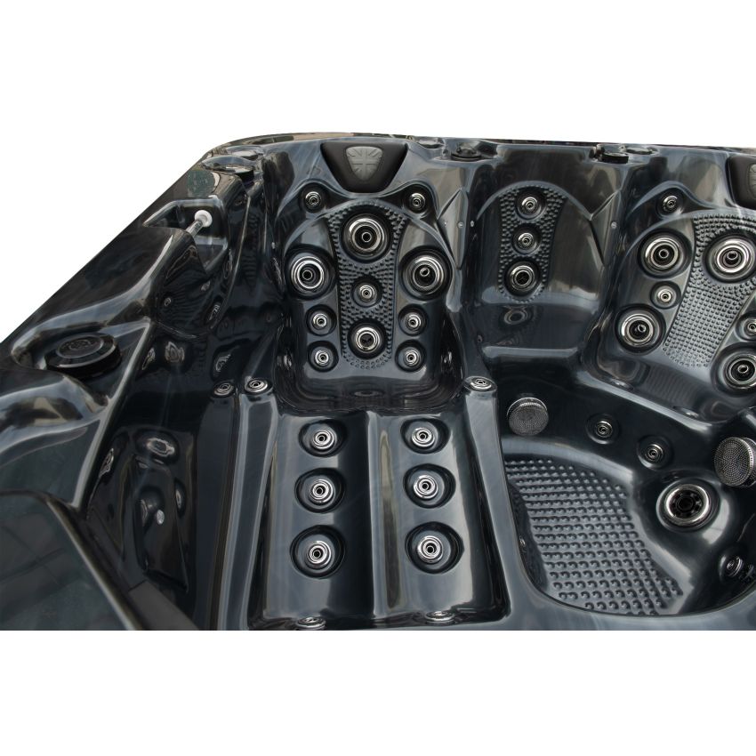 Emperor™ 6 Person Lounger Hot Tub