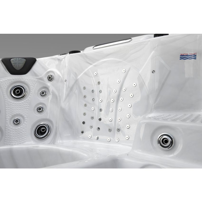 Emperor™ 6 Person Lounger Hot Tub