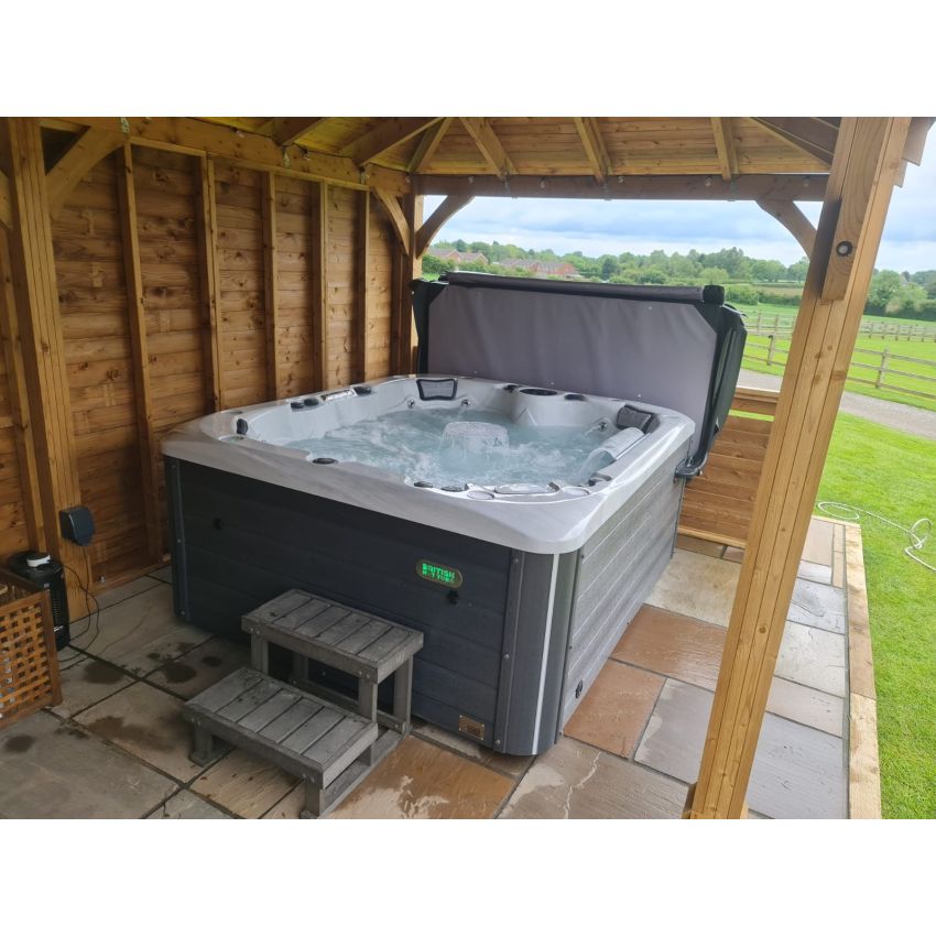 Sandringham Hot Tub™