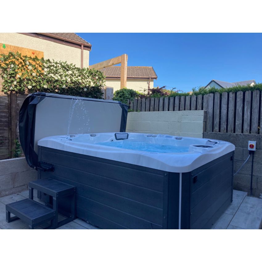 Sandringham Hot Tub™