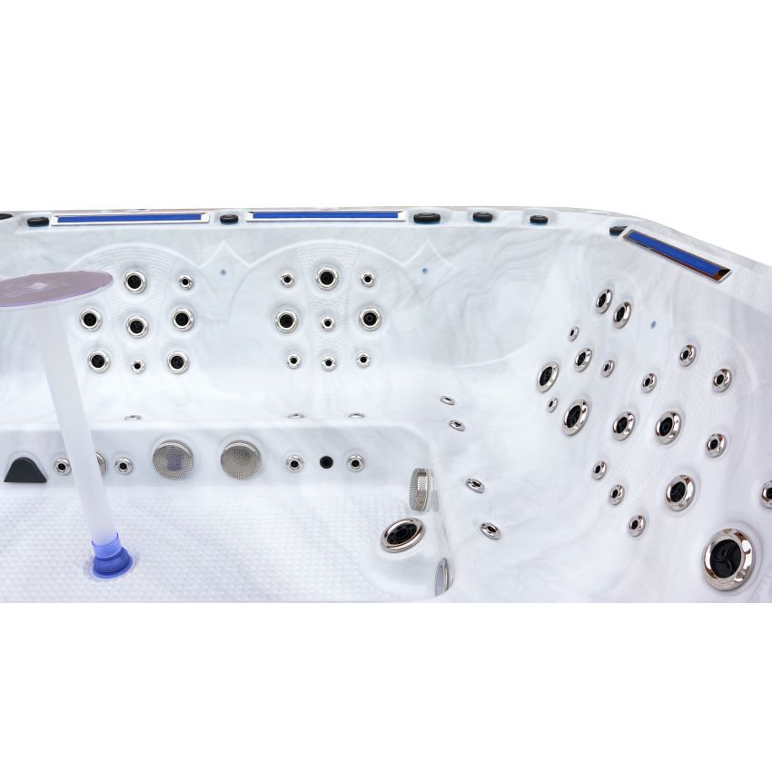 Buckingham Hot Tub™