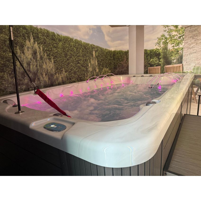 EcoSpa 400S 3.9m Party Spa