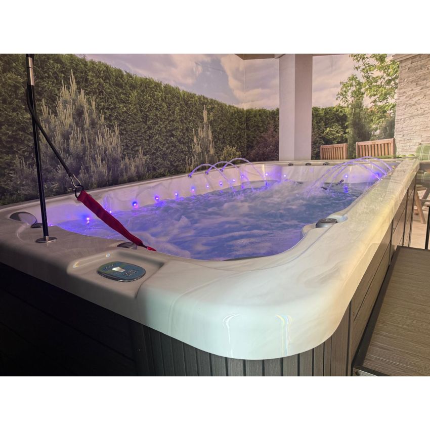 EcoSpa 400S 3.9m Party Spa