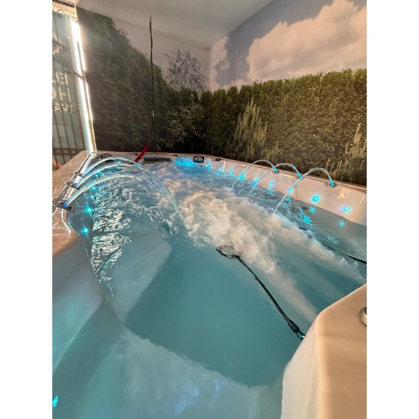 EcoSpa 400S 3.9m Party Spa