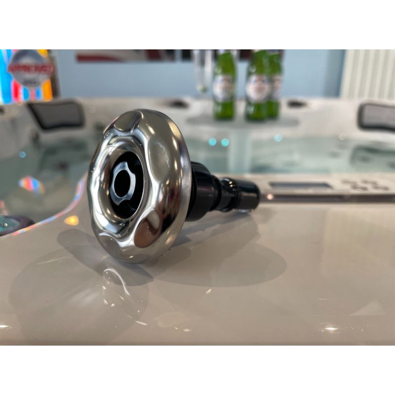 2" jet for British Hot Tubs