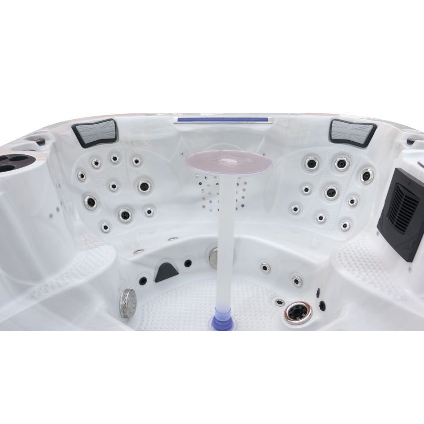 Kensington Hot Tub™