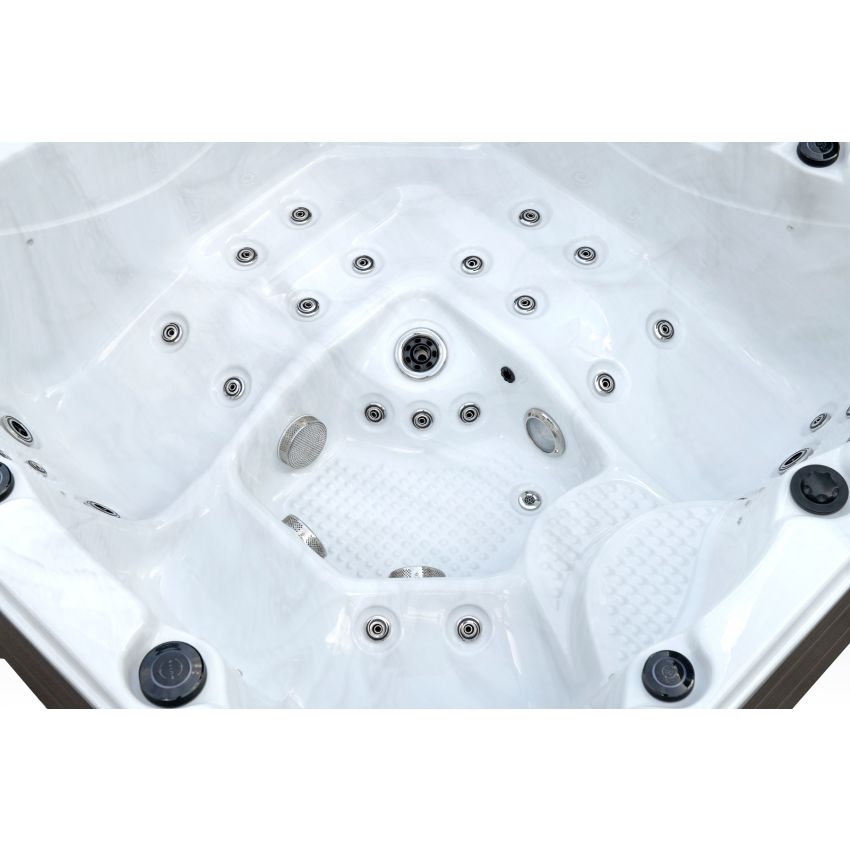 Viceroy™ 4 Person Hot Tub