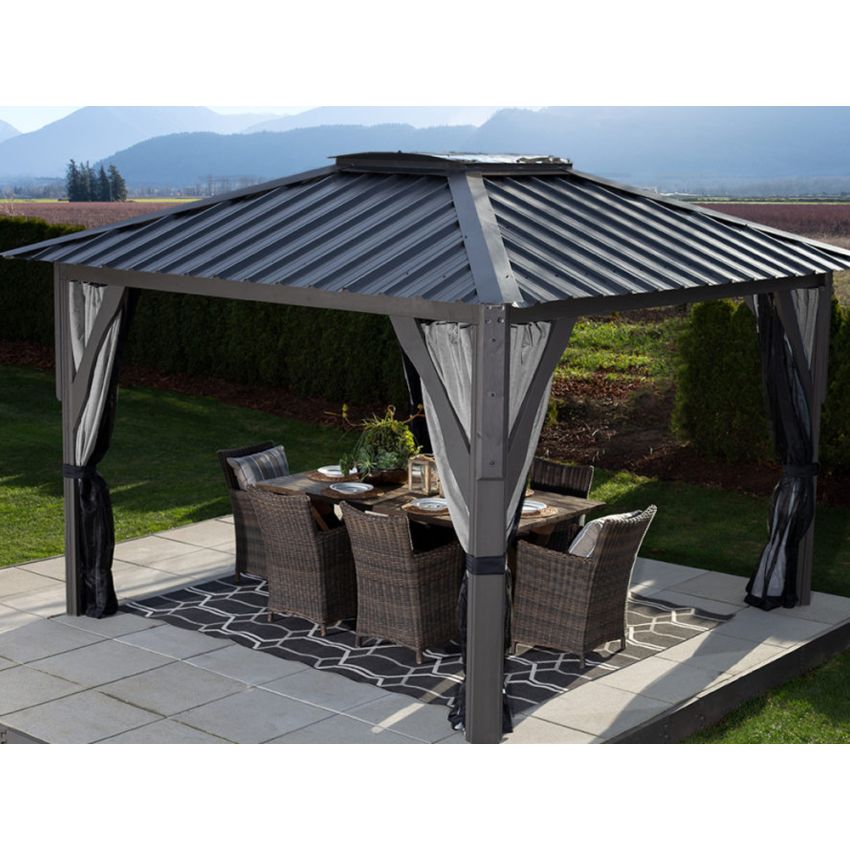 Ex-display Visscher 11x11ft Sierra Gazebo with 1 Louvre