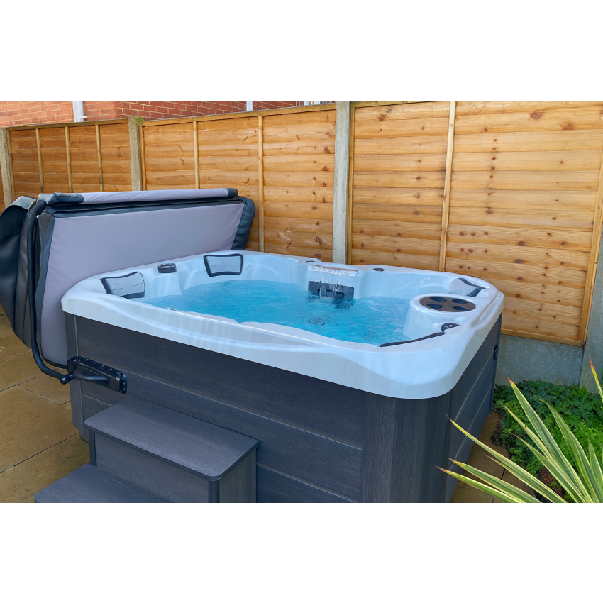 Tranquil™ 3-4 Person Hot Tub
