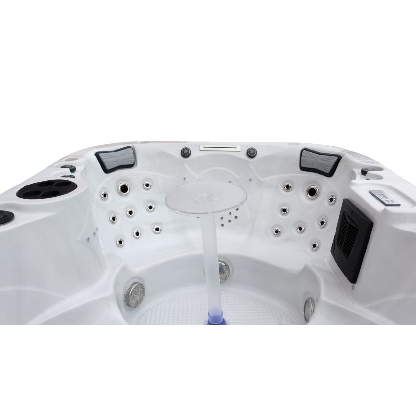 Ex-display Westwood Hot Tub™