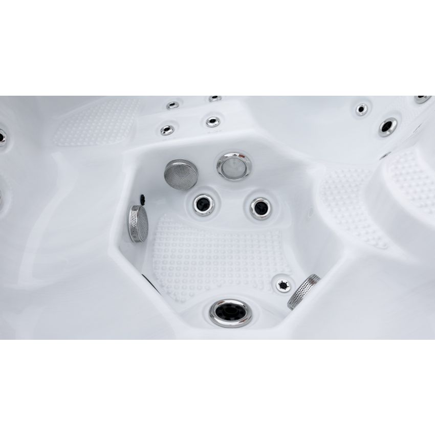 Serenity™ 5 Person Hot Tub