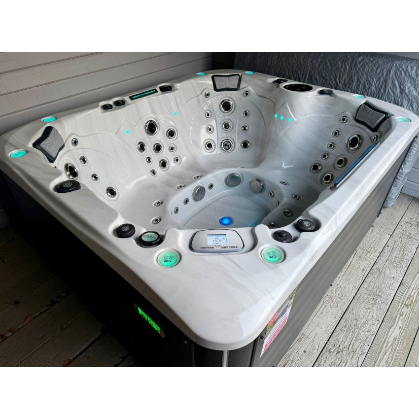 Sandringham Hot Tub™