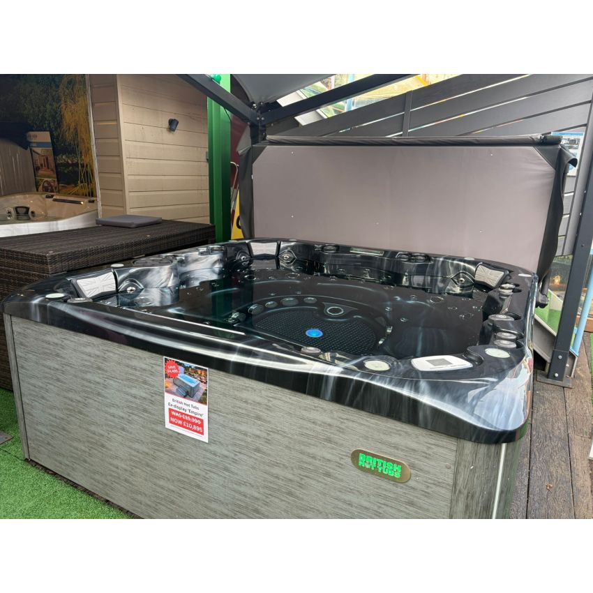 Ex-display Empire Hot Tub™