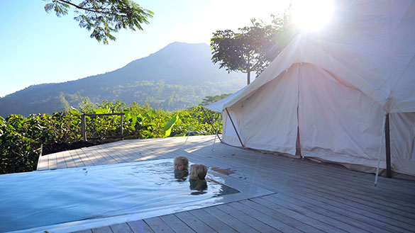 hot tub heating outdoors