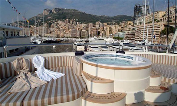 D1 Spa hot tub on a boat in monaco