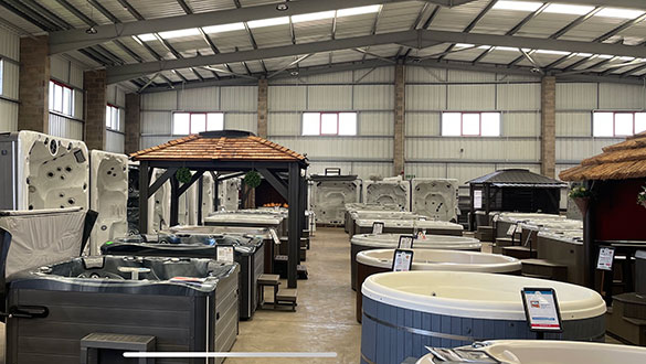 image of second hand hot tub shop